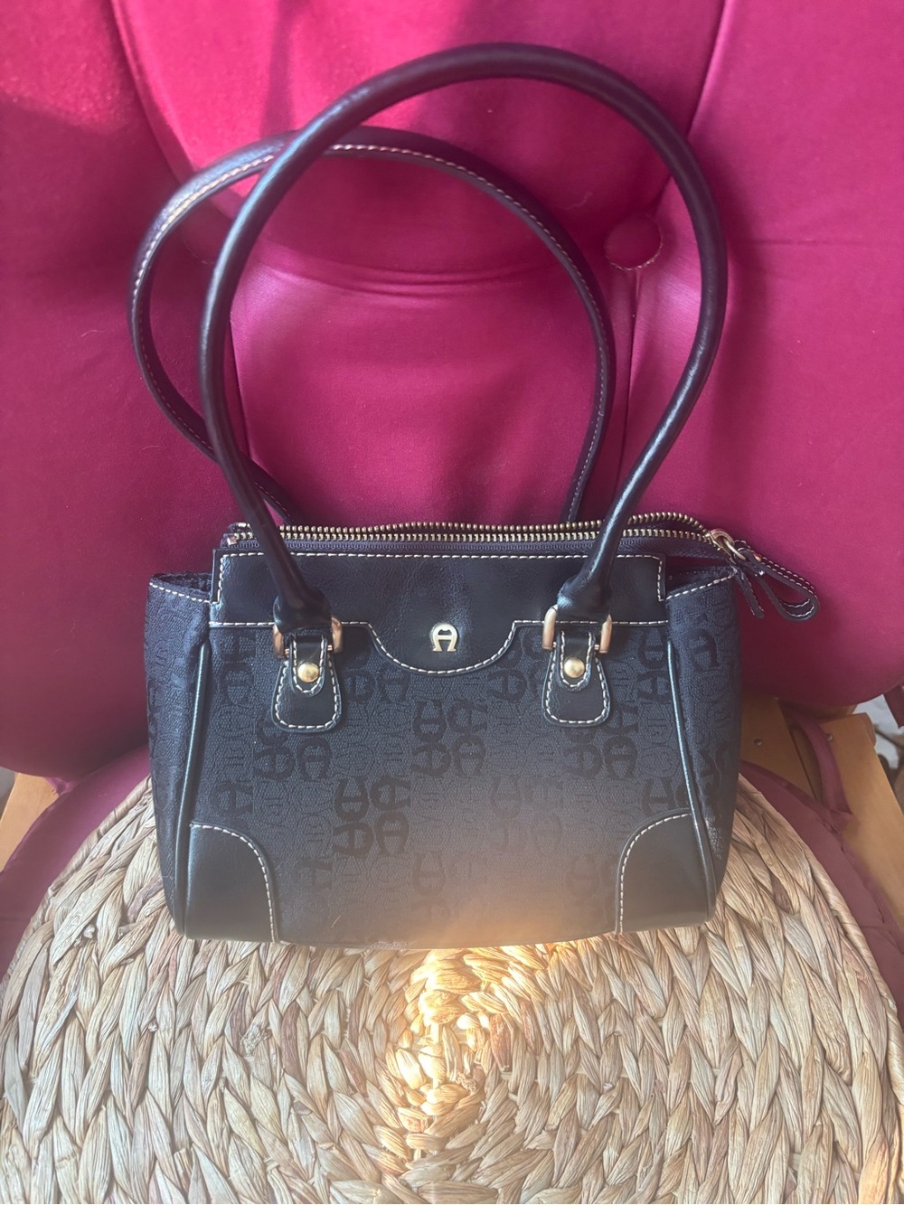Etienne Aigner Black Logo-Print Shoulder Tote with Gold Hardware - Picture 2 of 8